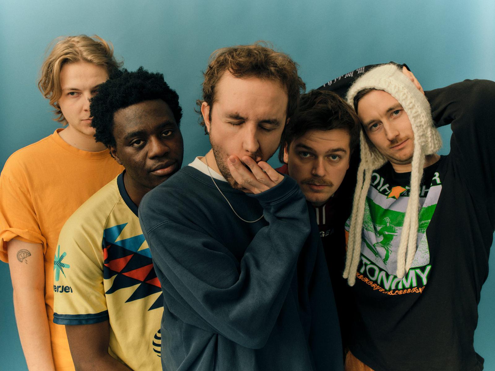 EASY EASY – Pressefoto